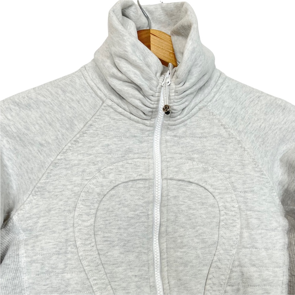 ❗️SOLD❗️Lululemon Calm & Cozy Zip Up Jacket Heathered Core Ultra Light - Picture 11 of 15